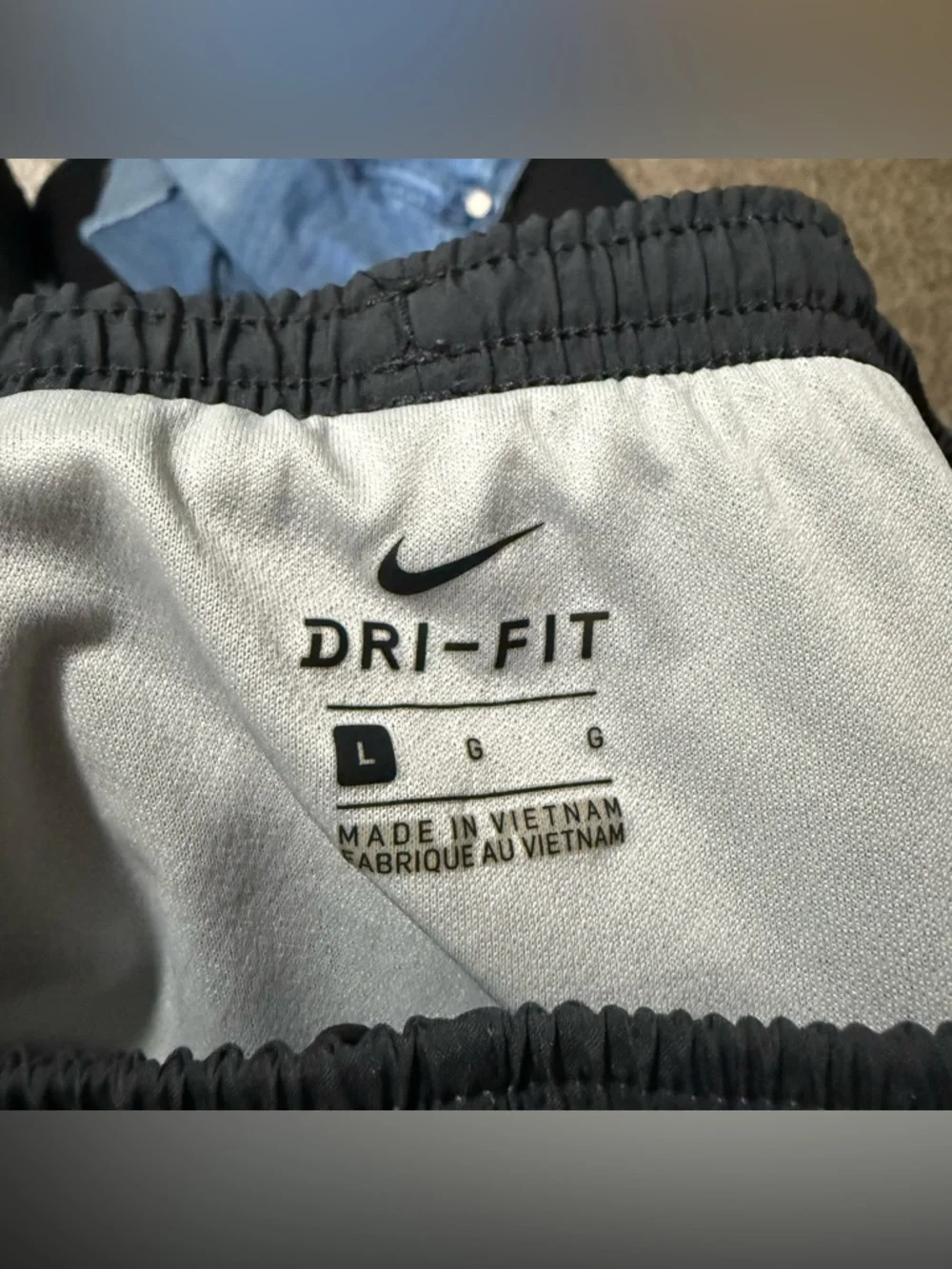 Nike Shorts Grey Women’s Size L Athletic Dri Fit Run Gym Lined Drawstring